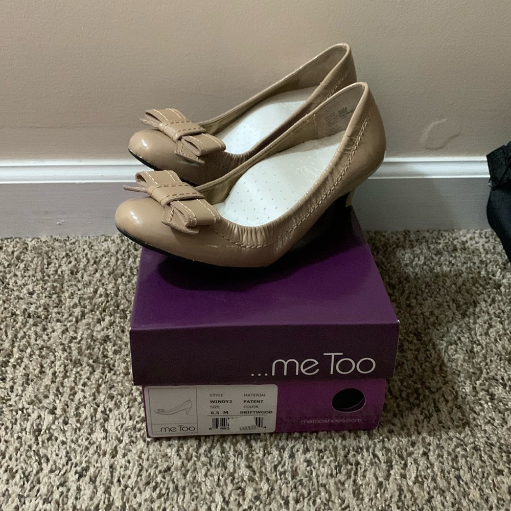 Woman’s heels size 6.5